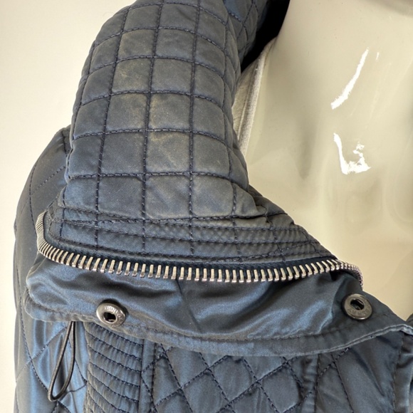 Authentic Burberry London Navy Blue Collared Quilted Jacket 42 8 - Picture 7 of 9
